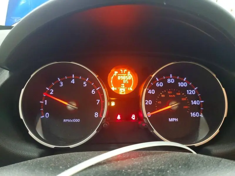 2010 NISSAN ROGUE S  