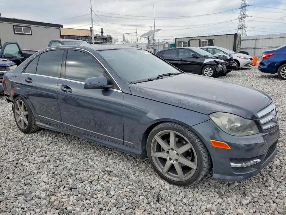 2013 MERCEDES-BENZ C 250  