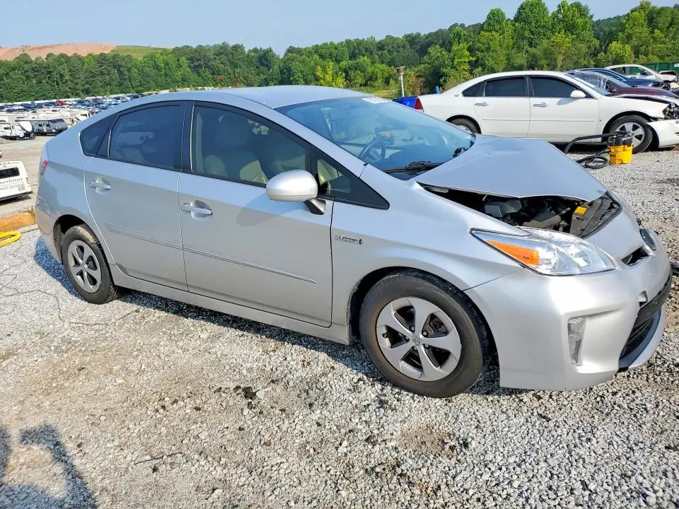 2012 TOYOTA PRIUS THREE  