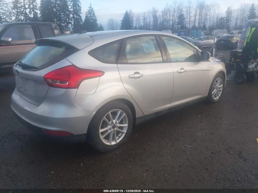 2016 FORD FOCUS SE