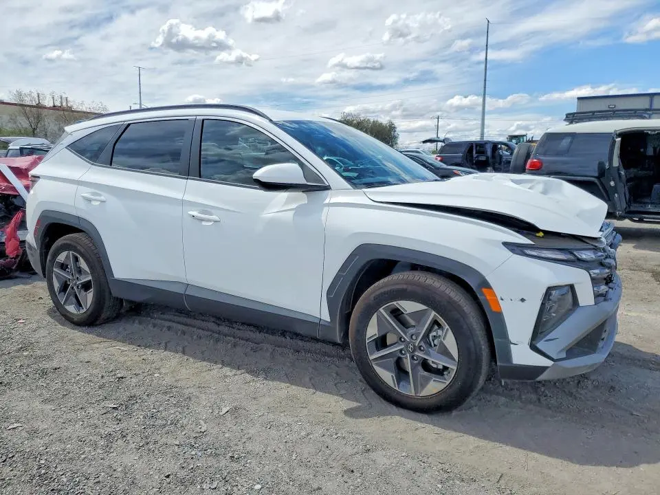 2026 HYUNDAI TUCSON SEL  