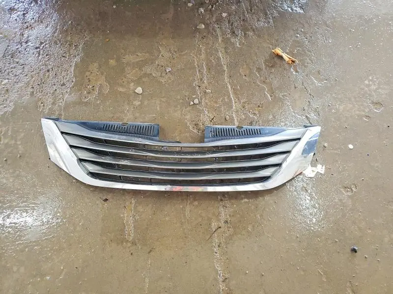 2014 TOYOTA SIENNA XLE 8-PASSENGER  