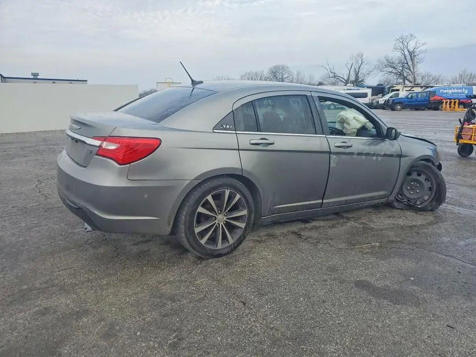 2021 CHRYSLER 200 TOURING  