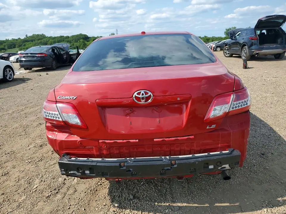 2010 TOYOTA CAMRY LE  