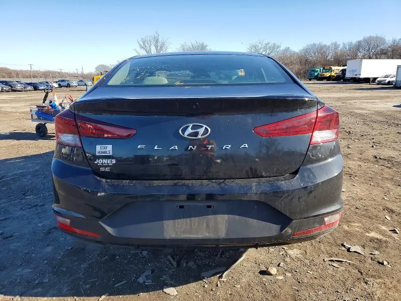 2020 HYUNDAI ELANTRA SE  