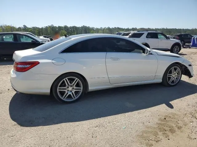 2010 MERCEDES-BENZ E 550  