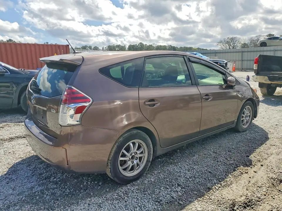 2015 TOYOTA PRIUS V THREE  