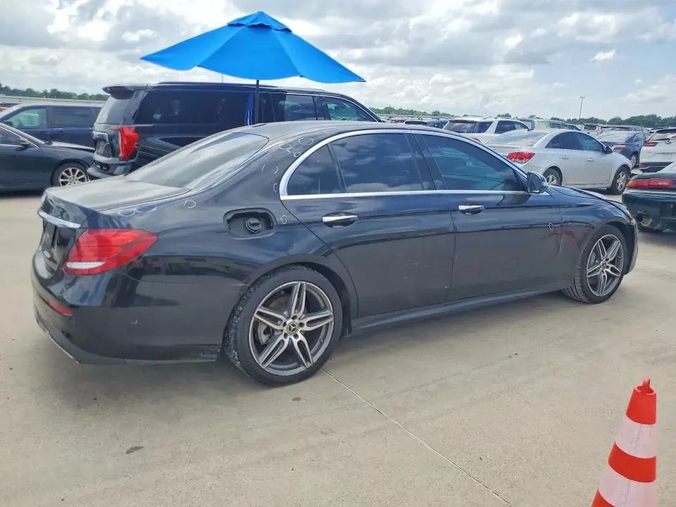 2017 MERCEDES-BENZ E 300  