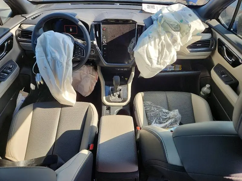 2025 SUBARU FORESTER LIMITED  