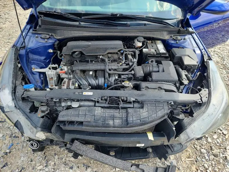 2021 HYUNDAI ELANTRA SE  