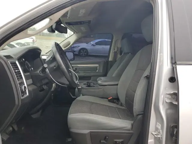 2019 RAM 1500 CLASSIC SLT  