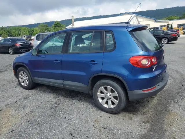 2010 VOLKSWAGEN TIGUAN SE  