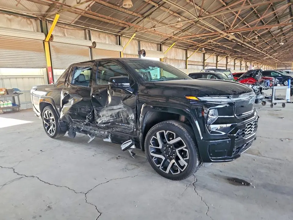2024 CHEVROLET SILVERADO RST  