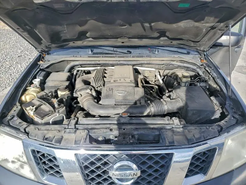 2014 NISSAN FRONTIER SV  
