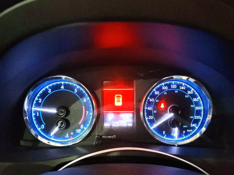 2018 TOYOTA COROLLA L  