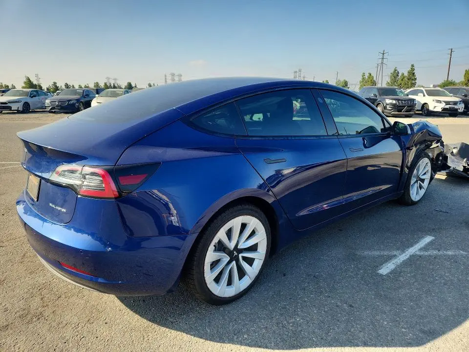 2022 TESLA MODEL 3   
