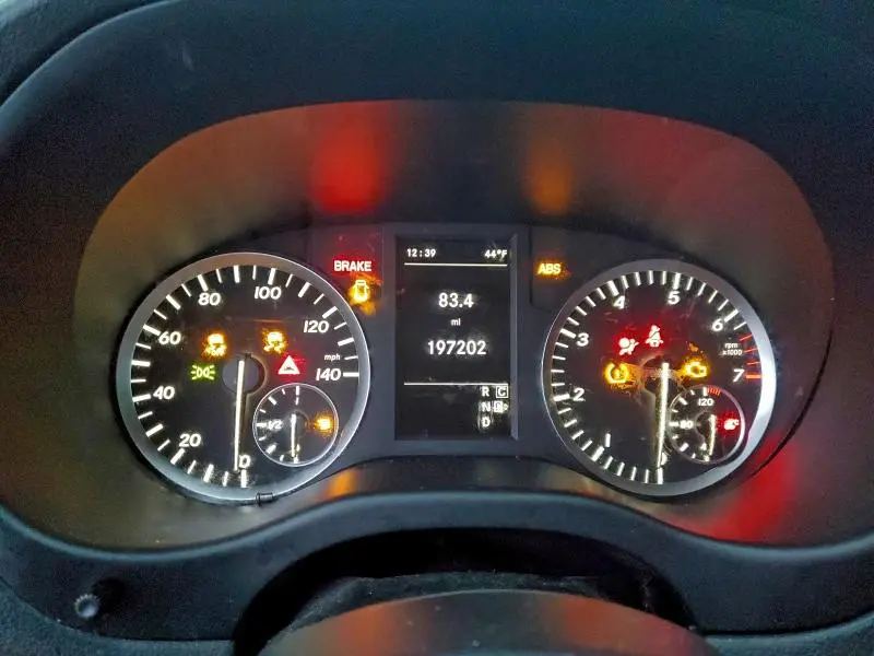 2018 MERCEDES-BENZ METRIS   