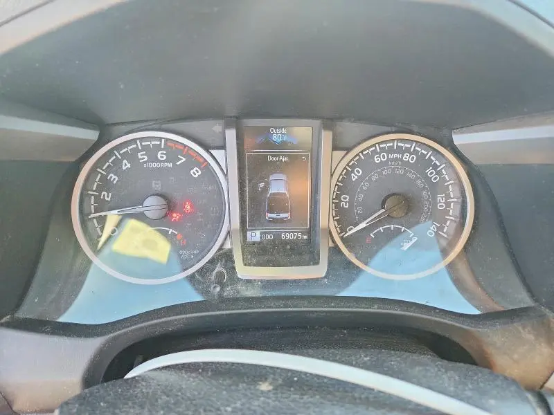 2021 TOYOTA TACOMA SR5 V6  