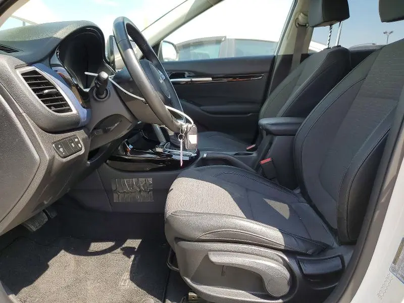 2022 KIA SELTOS S  