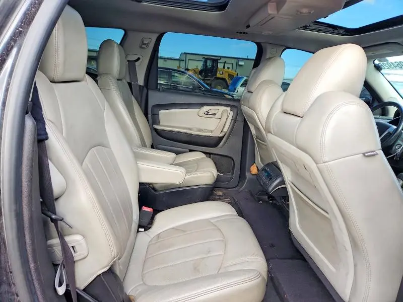 2011 CHEVROLET TRAVERSE LTZ  