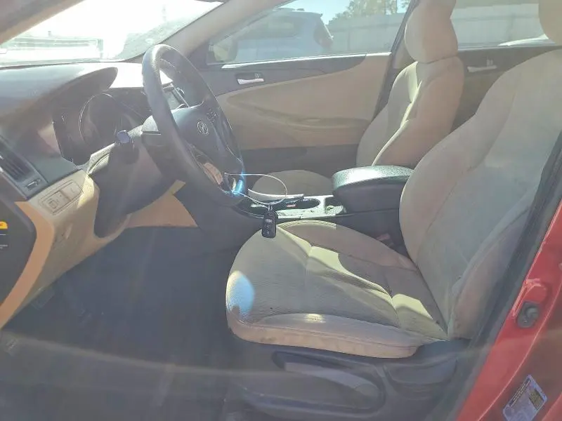 2013 HYUNDAI SONATA GLS  