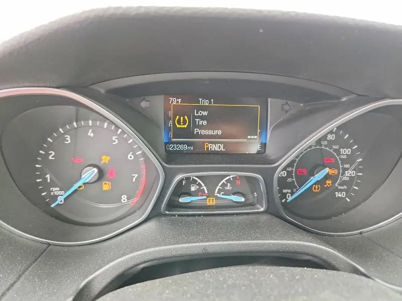 2017 FORD FOCUS SE  