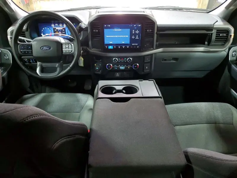 2025 FORD F150 XLT  