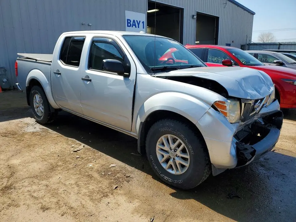 2016 NISSAN FRONTIER SV  