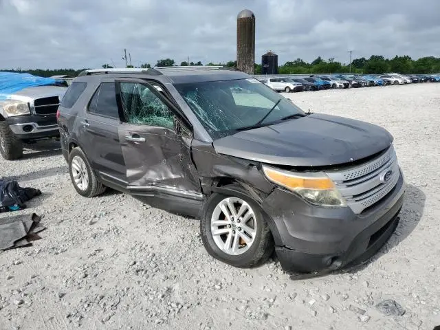 2011 FORD EXPLORER XLT  