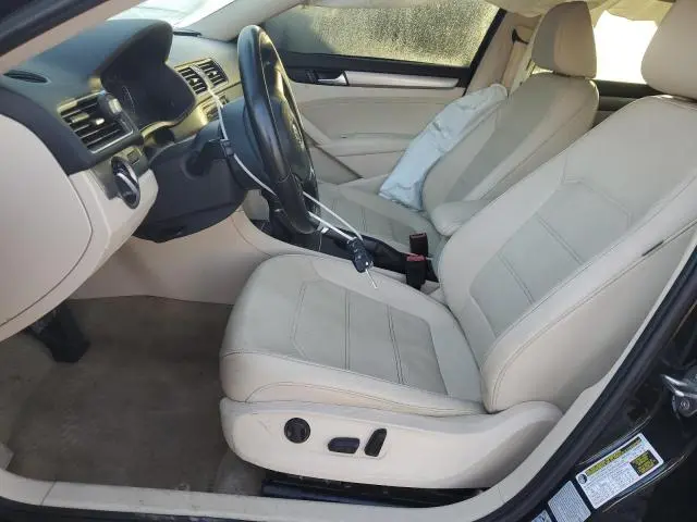 2015 VOLKSWAGEN PASSAT S  