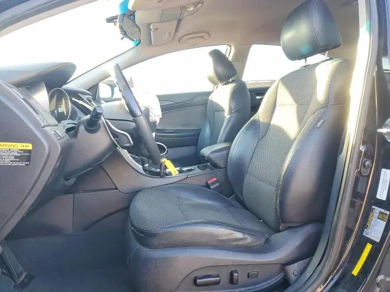 2012 HYUNDAI SONATA SE  