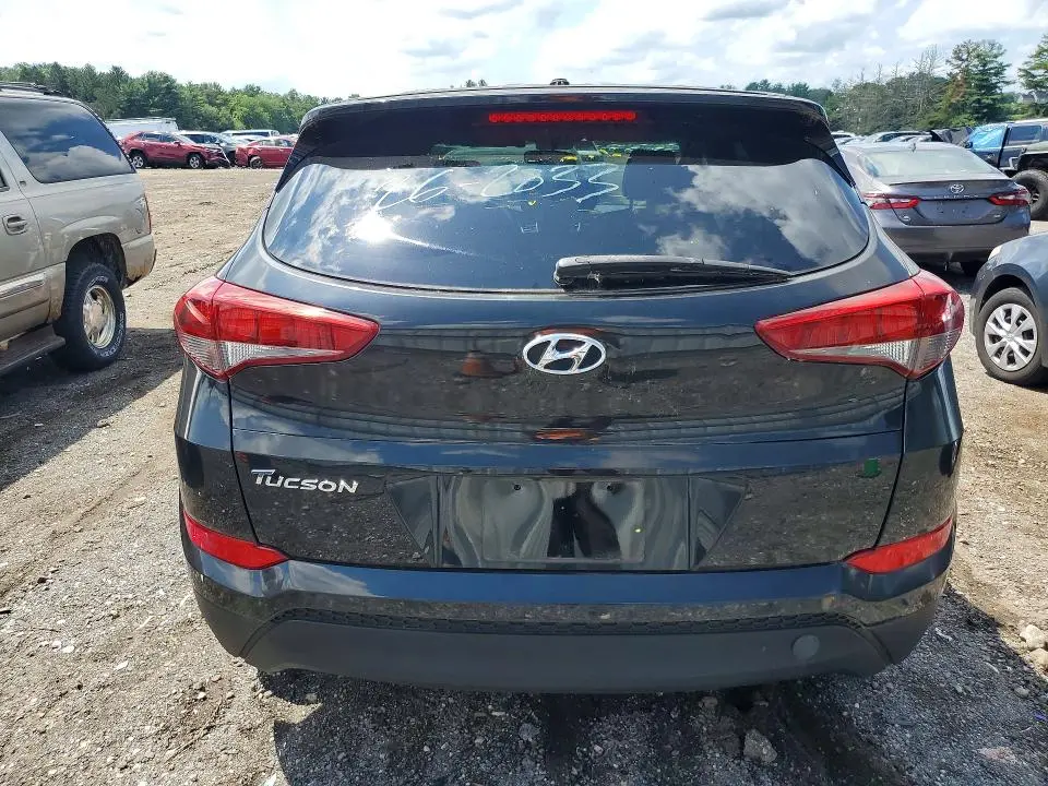 2018 HYUNDAI TUCSON SE  