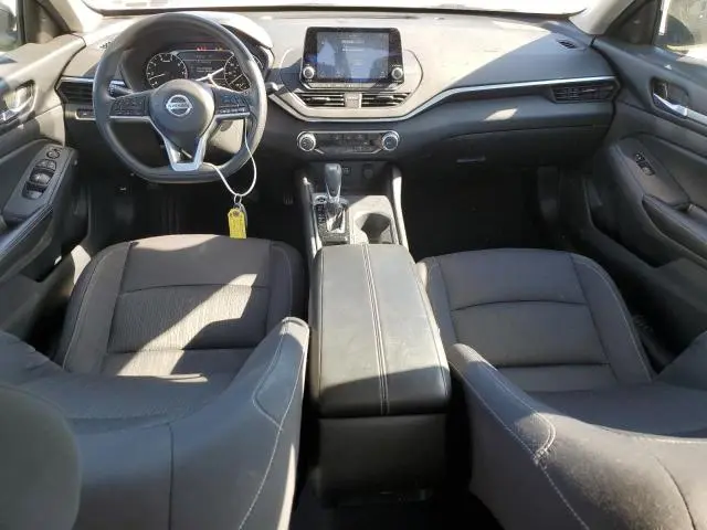 2022 NISSAN ALTIMA SV  