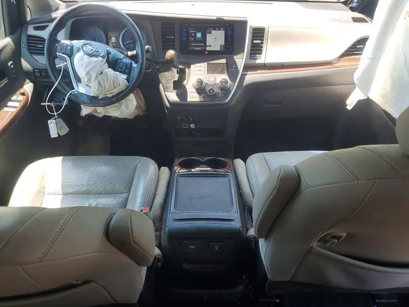 2015 TOYOTA SIENNA LIMITED PREMIUM 7-PASSENGER  