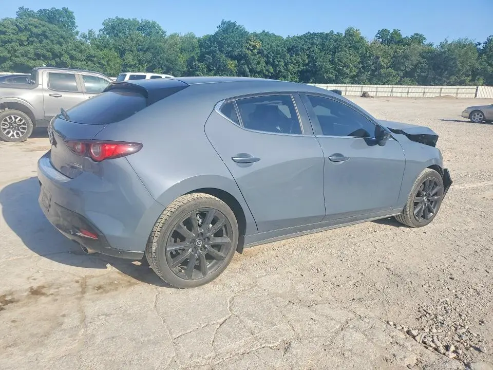 2024 MAZDA 3 PREFERRED  