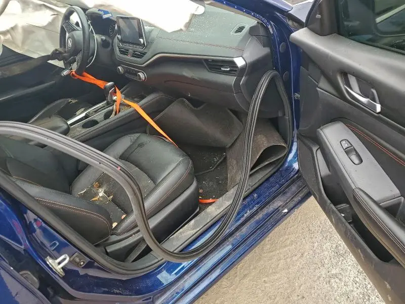 2020 NISSAN ALTIMA SR  