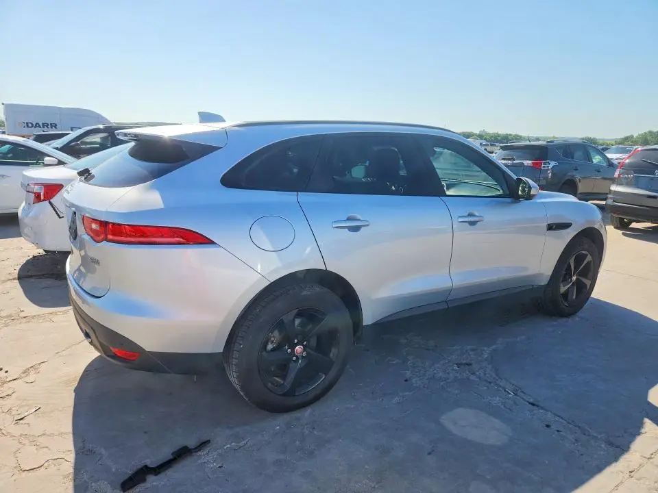 2018 JAGUAR F-PACE   
