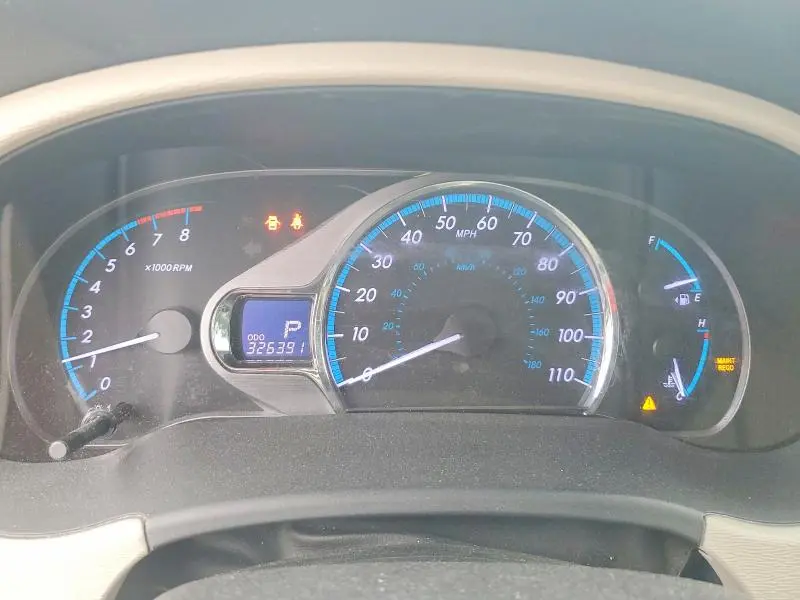 2014 TOYOTA SIENNA XLE 8-PASSENGER  
