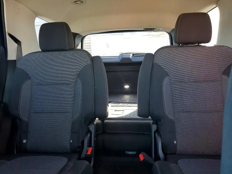 2019 CHEVROLET TRAVERSE LT  
