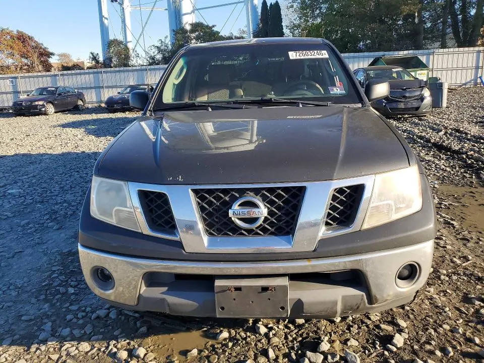 2010 NISSAN FRONTIER SE V6  