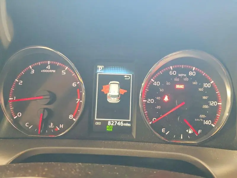 2016 TOYOTA RAV4 SE  