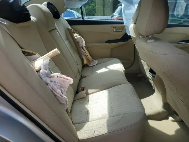 2016 TOYOTA CAMRY LE  