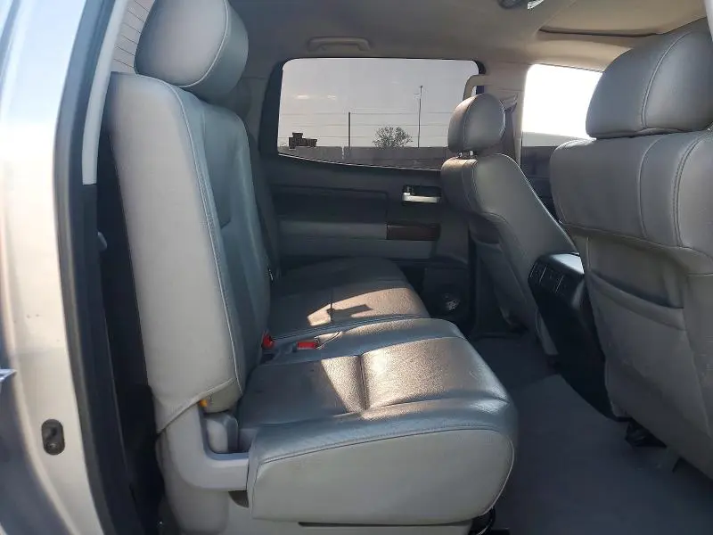 2011 TOYOTA TUNDRA CREWMAX LIMITED  