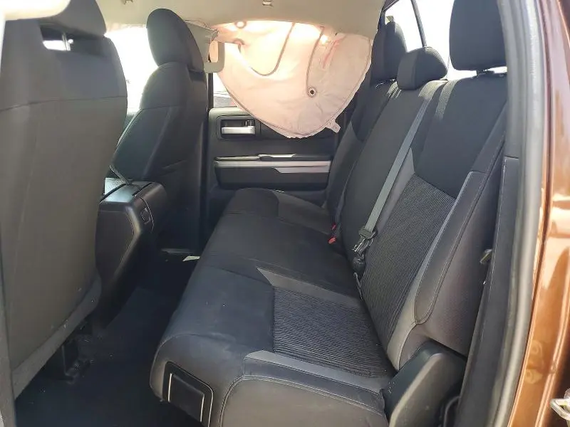 2016 TOYOTA TUNDRA SR5  