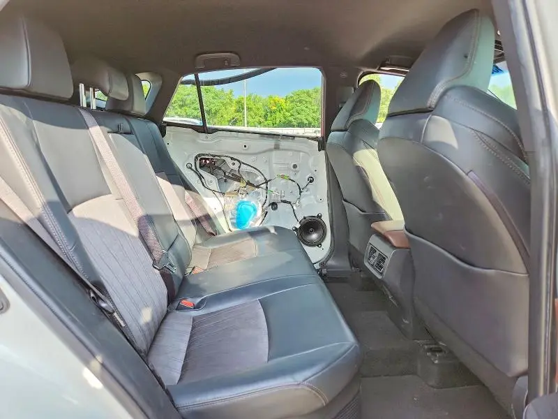 2021 TOYOTA VENZA XLE  