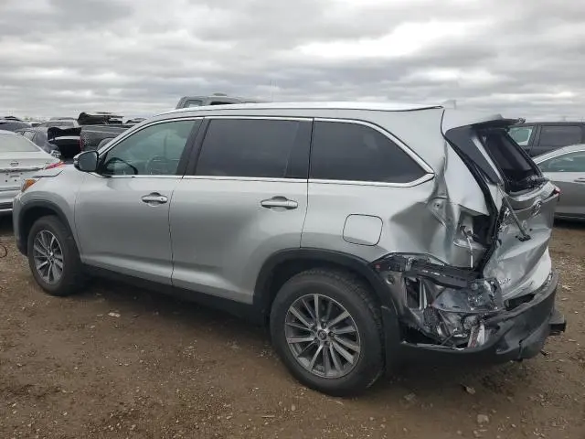 2019 TOYOTA HIGHLANDER SE  