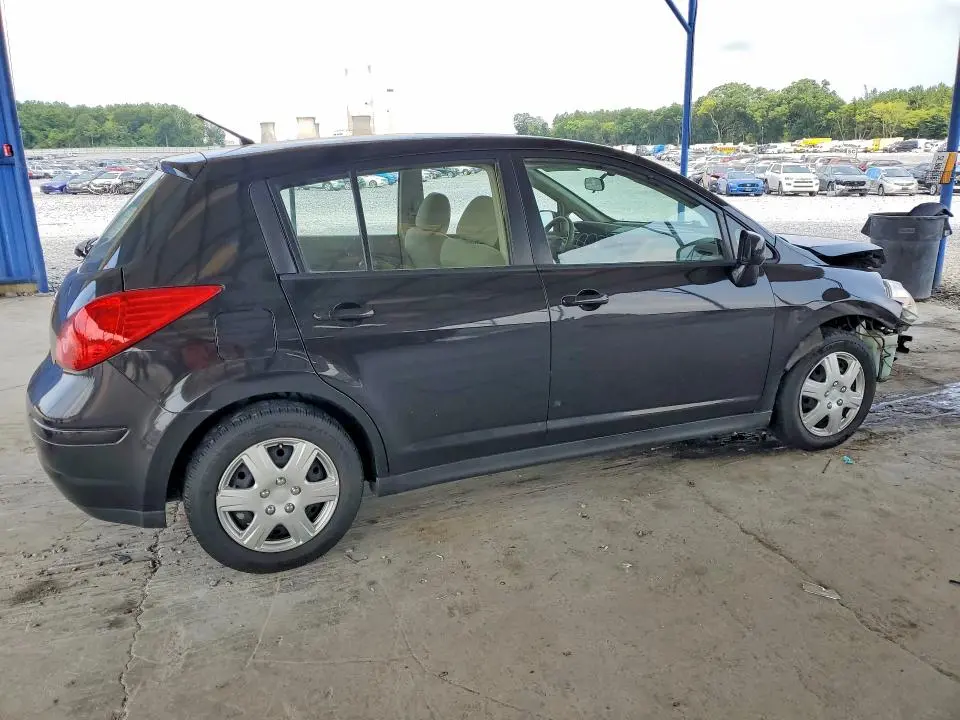 2011 NISSAN VERSA 1.8 S  