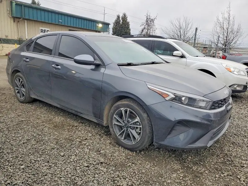 2024 KIA FORTE LX  