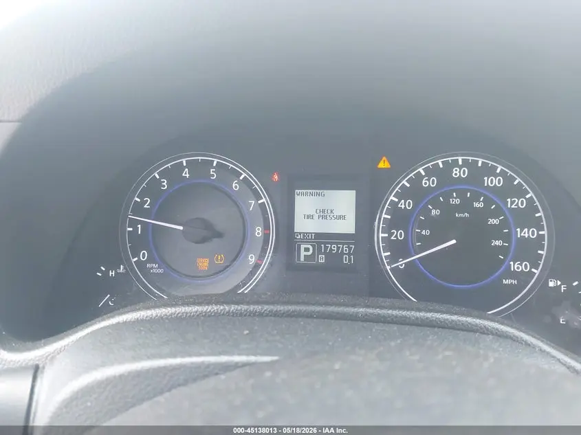 2013 INFINITI G37  