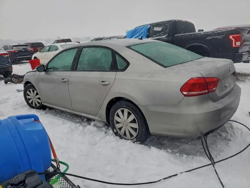 2012 VOLKSWAGEN PASSAT S  